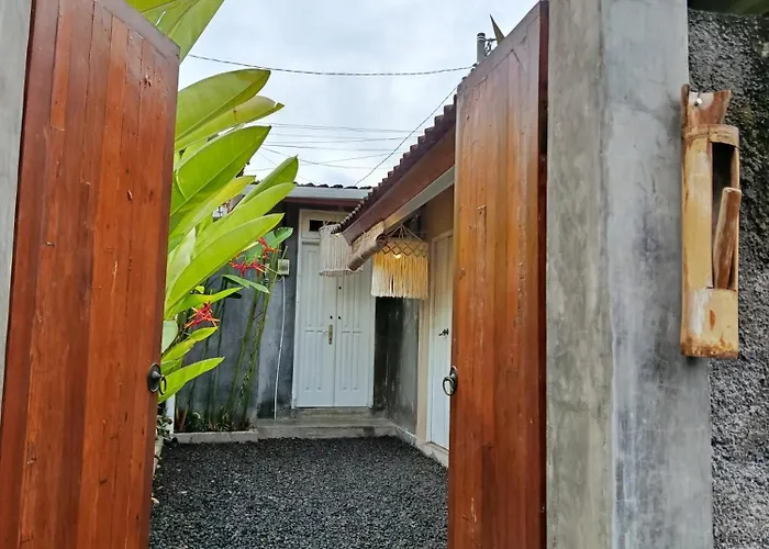 Gusti Ayu Private Bali House - 2 Bedrooms Near Canggu & Seminyak *